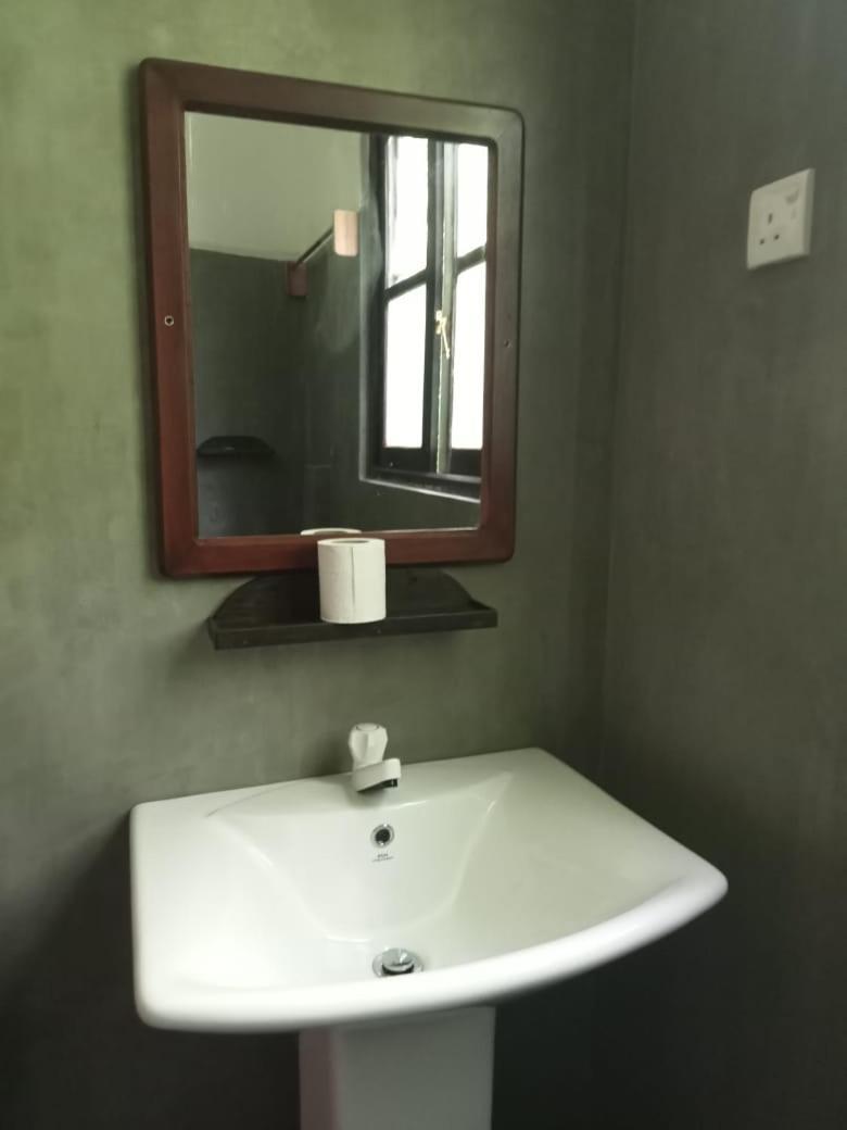 Гостевой дом Piumi House Диквелла Экстерьер фото